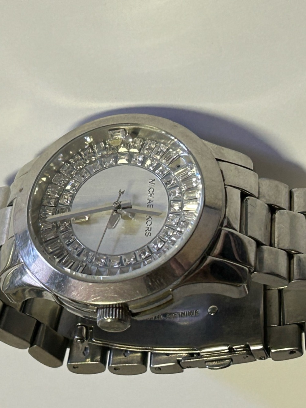 Michael Kors Silver Crystal-Accent Women's Watch with Clear Stones - Picture 7 of 7